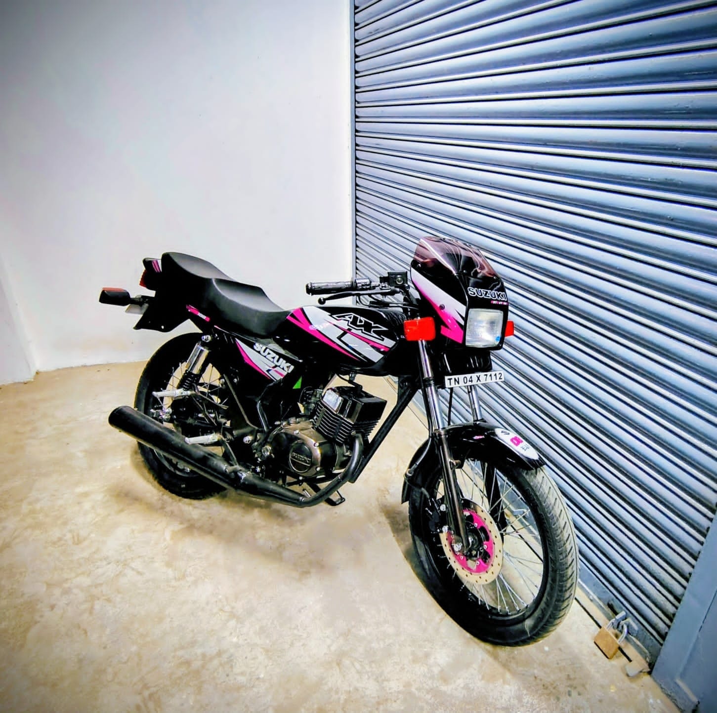 Suzuki Supra